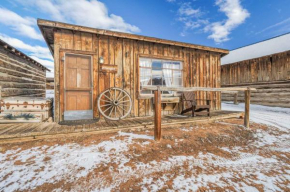 Cabin in Colorado National Forest!